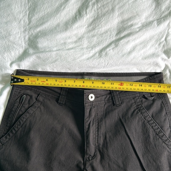 BC Clothing. 32/30 x 28.25” Inseam. Black. Men’s Casual Pants Like New - Picture 2 of 11